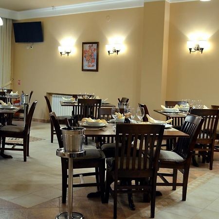 Vila Gardenia Hotel Oradea Exterior photo